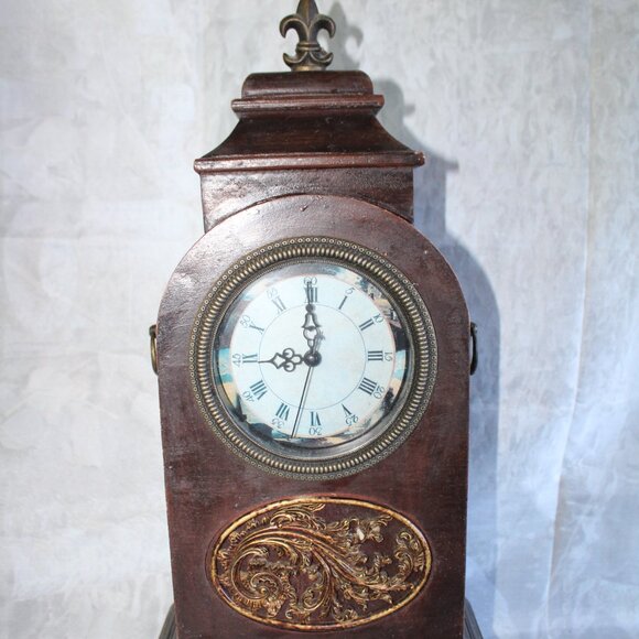 Three Hands Corp. Mantel Clock Style Clock WORKS! - Picture 1 of 13
